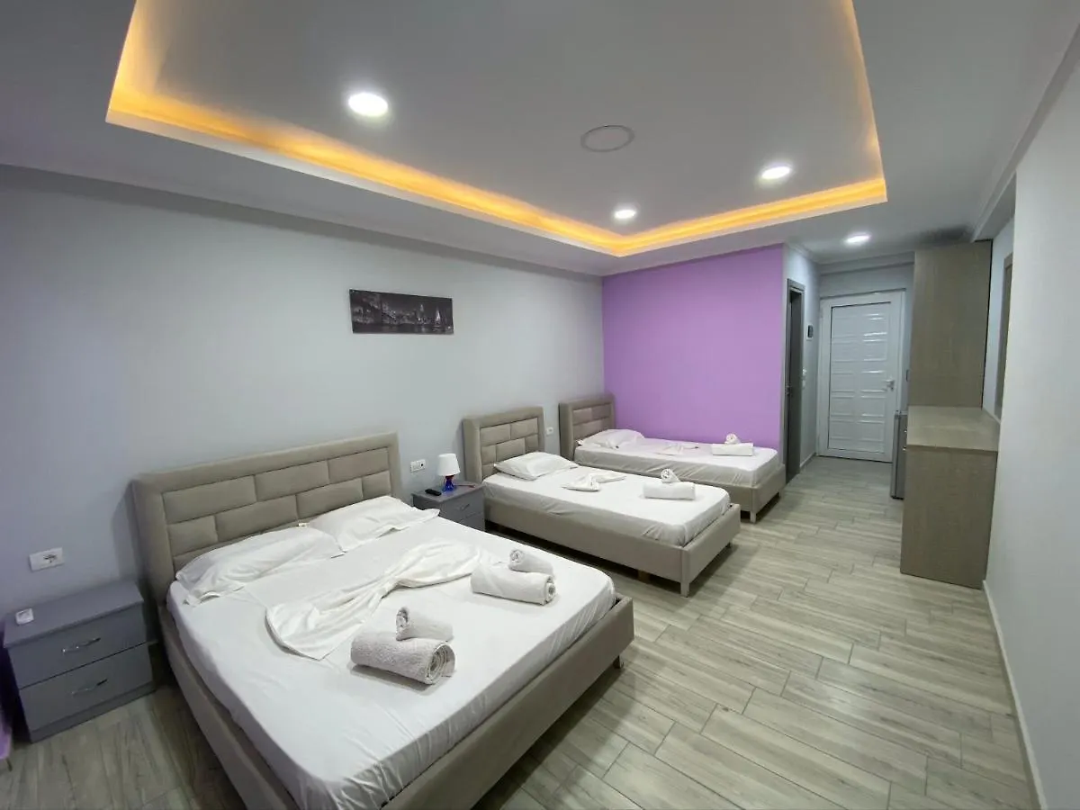 Karos Hotel Llaman Химара Албания
