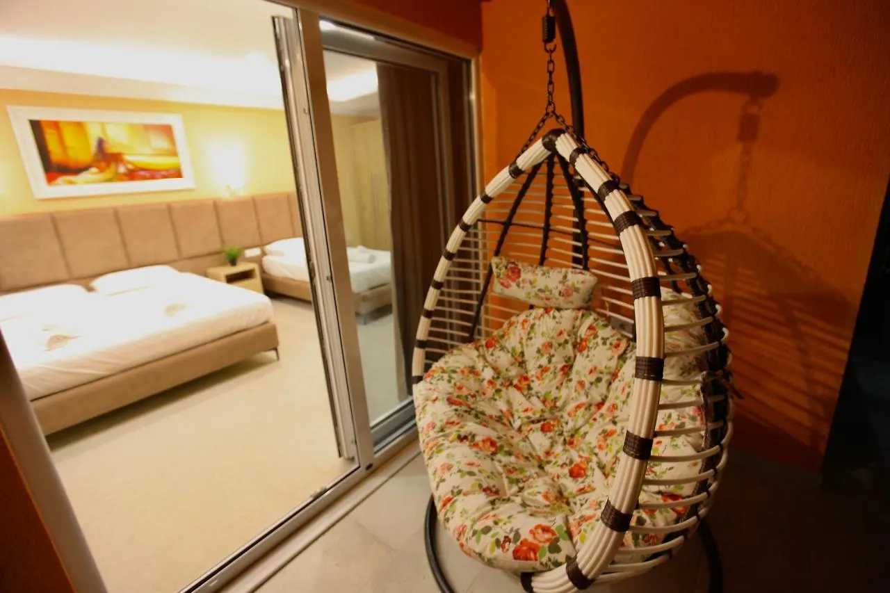 Karos Hotel Llaman Химара