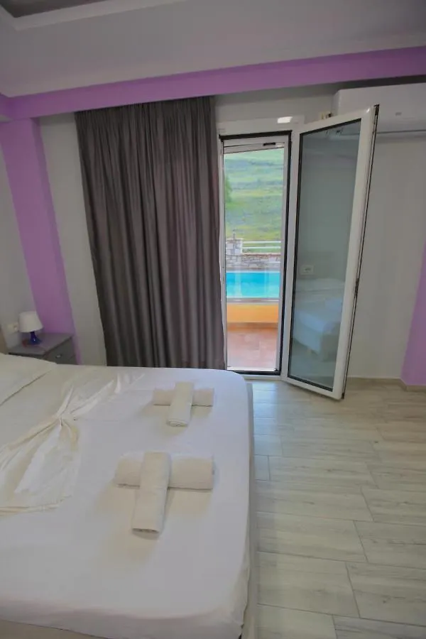 Karos Hotel Llaman Himara