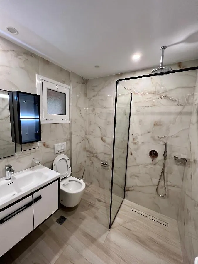Karos Hotel Llaman Himara 0*,  Albania