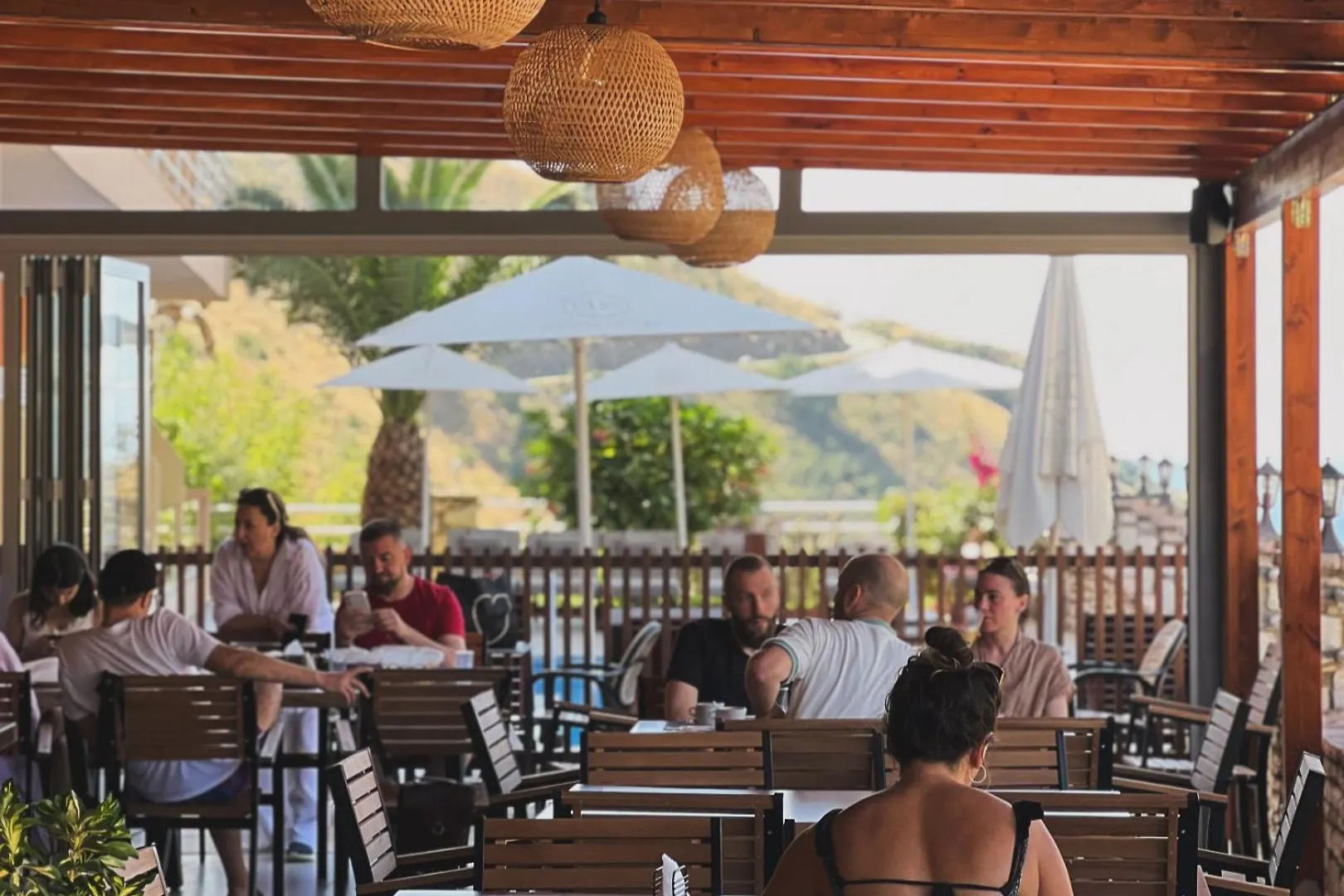 Karos Hotel Llaman Himara